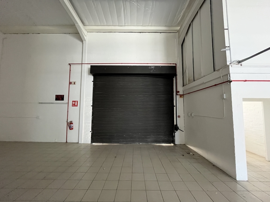 To Let commercial Property for Rent in Sanddrift Western Cape